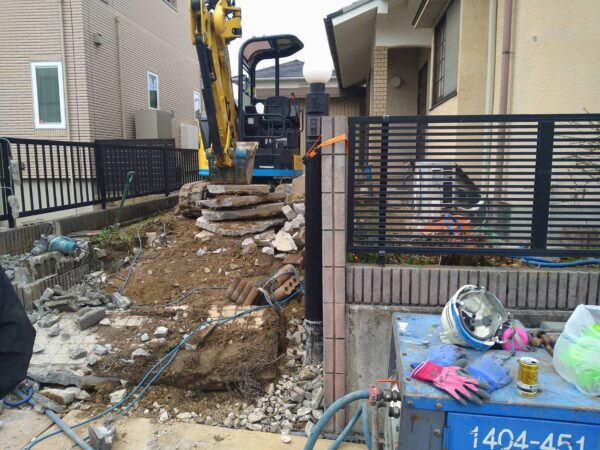 橿原市M様邸にて外構工事(途中経過)
